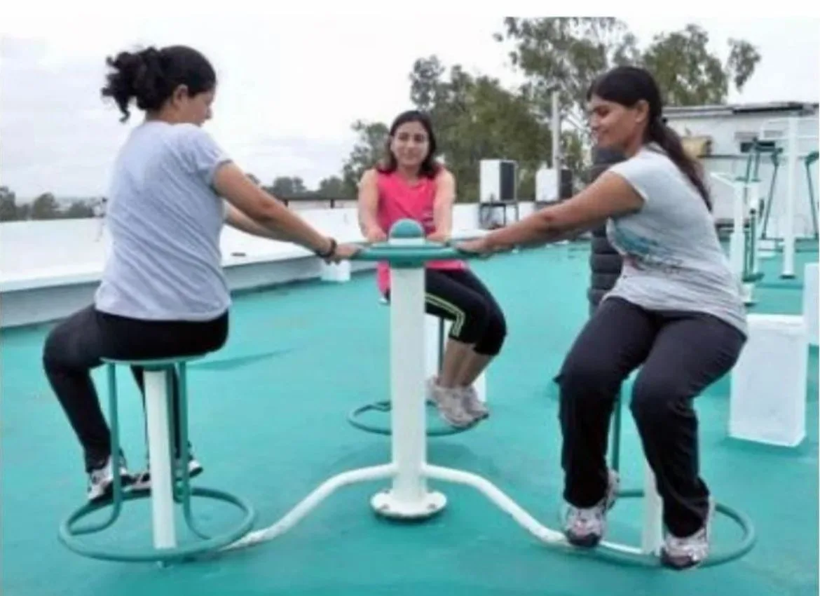Triple Twister Sitting